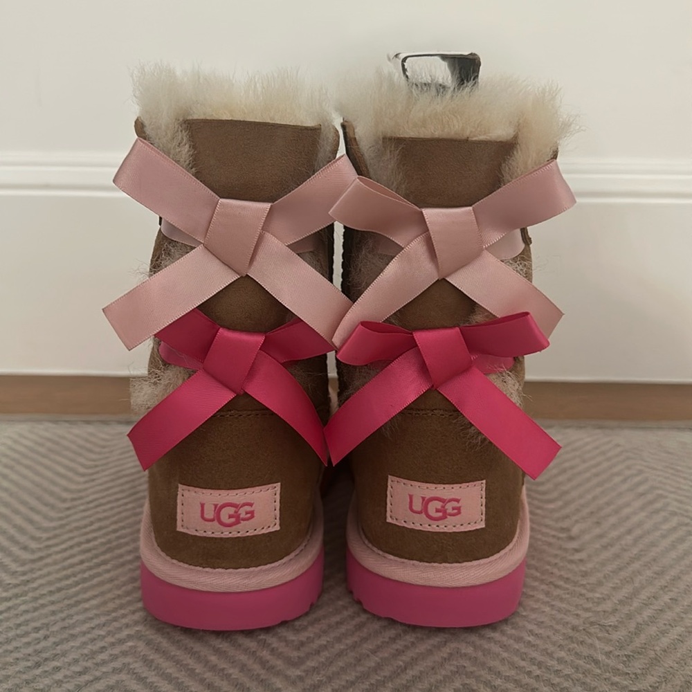 UGG kids Bailey Bow II